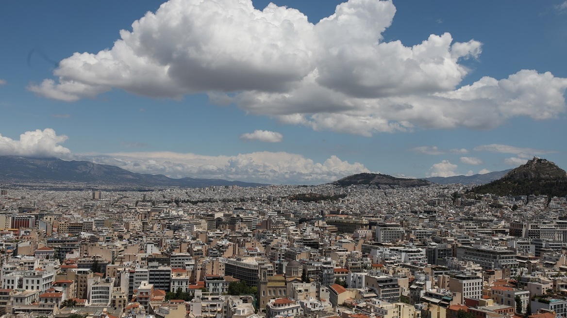 Καιρός: Μετά την Άνοιξη... έρχεται κακοκαιρία εξπρές - Πτώση θερμοκρασίας και βροχές