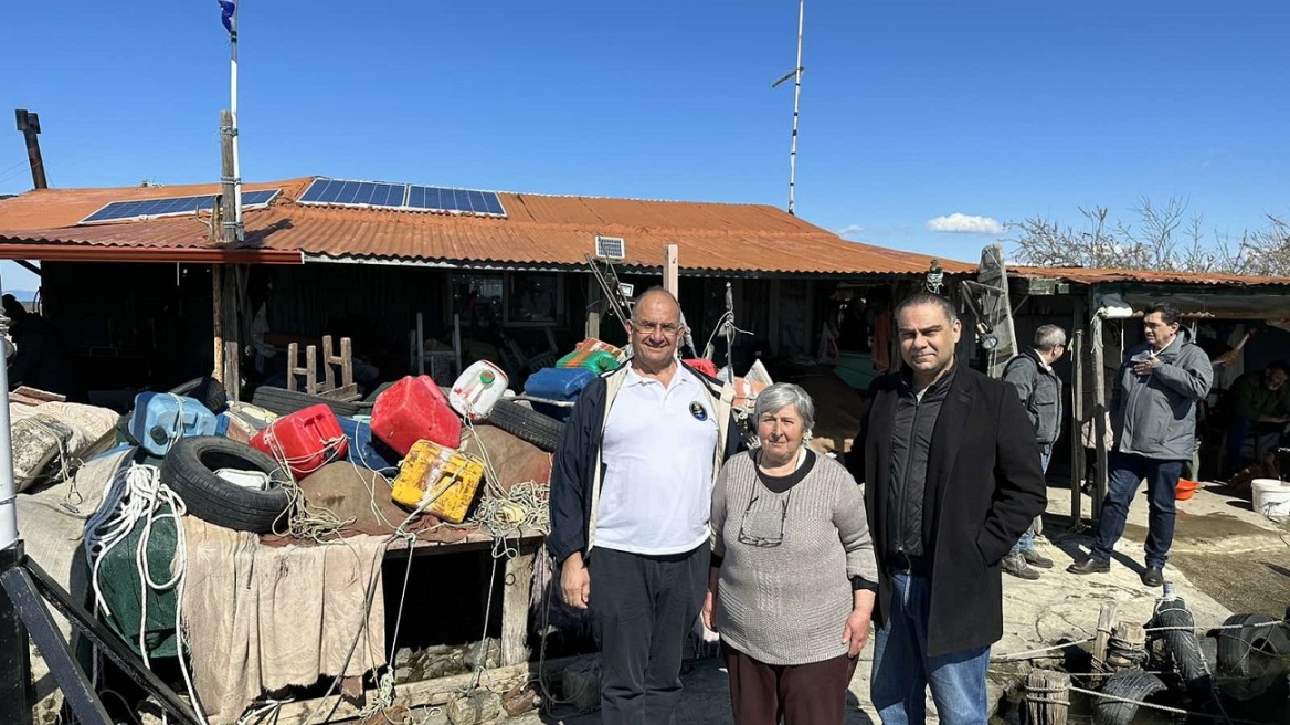 Η «Κυρά του Δέλτα» απέκτησε δορυφορικό τηλέφωνο και Ίντερνετ και θέλει να επικοινωνεί με όλον τον κόσμο