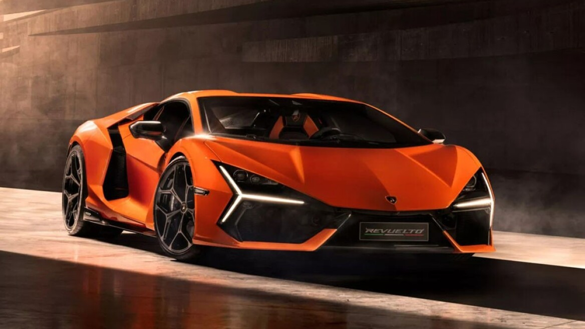 Lamborghini Revuelto: V12, εξηλεκτρισμένη και με 1.015 ίππους