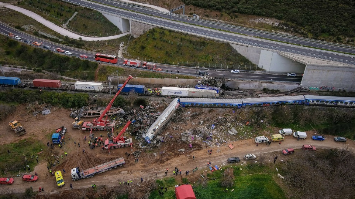 Τραγωδία στα Τέμπη: Προφυλακιστέος ο επιθεωρητής - Ρίχνει ευθύνες και στον σταθμάρχη Παλαιοφαρσάλου