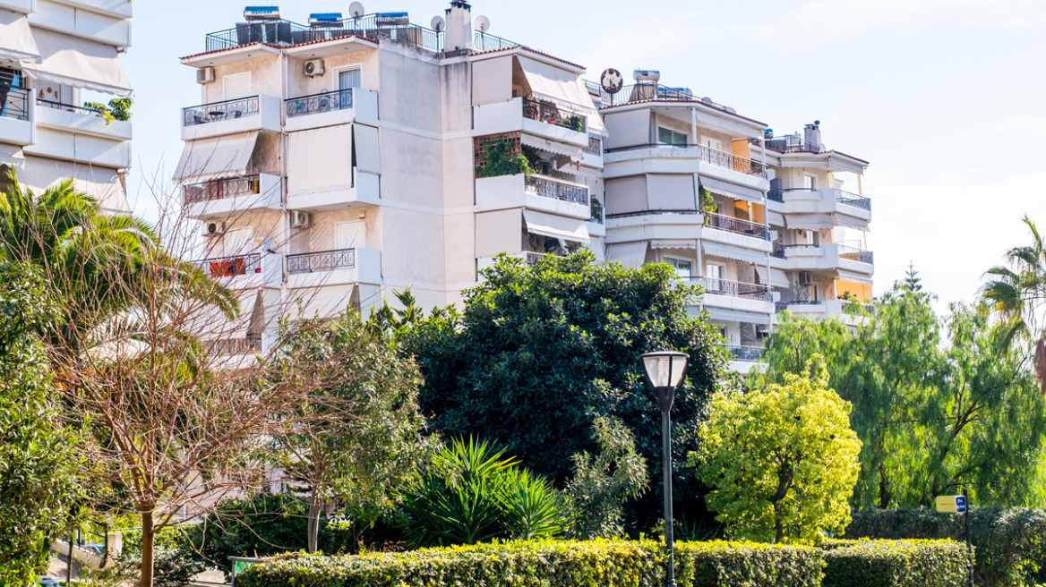 Πάγωμα επιτοκίων στα στεγαστικά: Και τα ρυθμισμένα κόκκινα δάνεια στο σχέδιο των τραπεζών