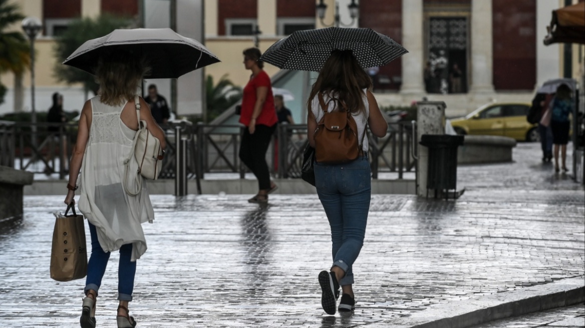 Καιρός: Βροχές και καταιγίδες σήμερα - Πού θα είναι έντονα τα φαινόμενα