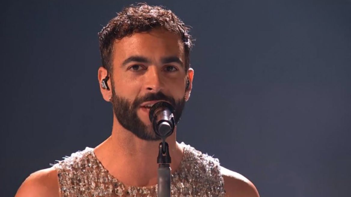 Eurovision: «Όταν η Ιταλία καταλαβαίνει το νόημα» γράφουν στο Twitter για τον Μάρκο Μενγκόνι