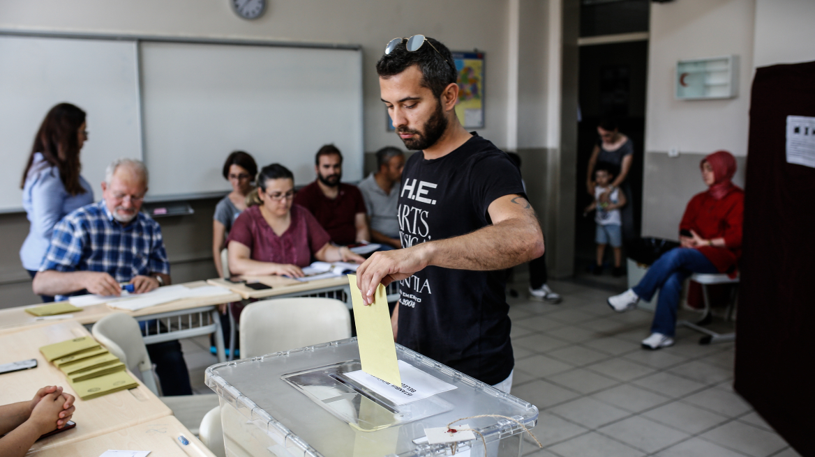 Εκλογές στην Τουρκία: ΗΠΑ και Καναδάς ψηφίζουν Κιλιτσντάρογλου, Ρωσία και Γερμανία ψηφίζουν Ερντογάν