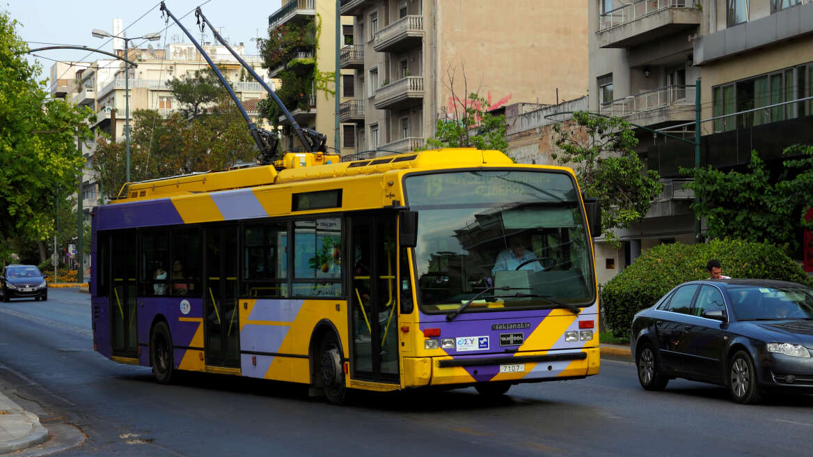 Δραπετσώνα: Συνελήφθη οδηγός τρόλεϊ - Είχε όπλο στην κατοχή του