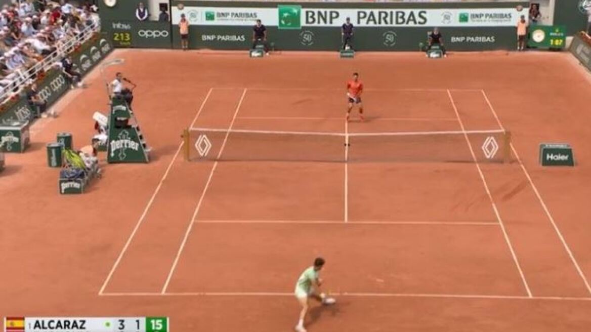 Roland Garros: Ο Αλκαράθ πήρε τον ίδιο μαγικό πόντο που είχε κερδίσει ο Φέντερερ το 2006!