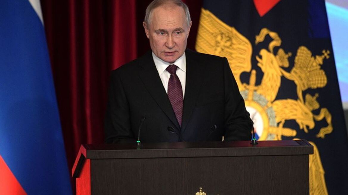 Ο Πούτιν απαγορεύει την «αλλαγή φύλου» και ιδρύει ινστιτούτο ψυχιατρικής μελέτης των ΛΟΑΤΚΙ