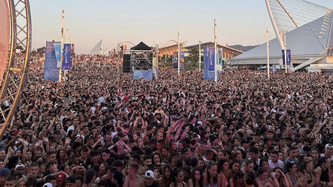 Waterboom Festival: Σκηνές πανικού, έπεσαν δακρυγόνα στις εξέδρες - Παιδιά κινδύνεψαν να ποδοπατηθούν (βίντεο)