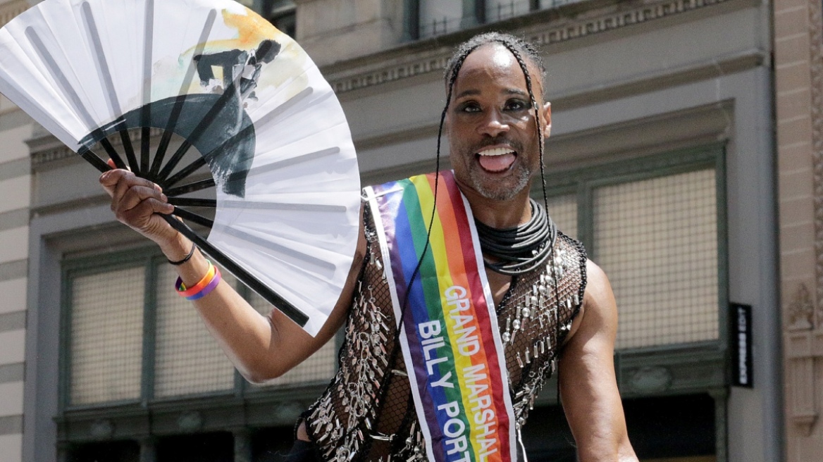 Ο Μπίλι Πόρτερ ηγήθηκε της πορείας Pride στη Νέα Υόρκη - Δείτε τις φωτογραφίες