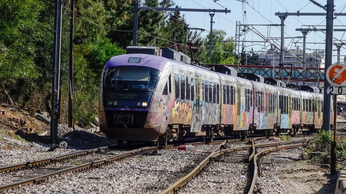 Λάρισα: Λανθασμένος συναγερμός για δύο τρένα που έκαναν ελιγμούς πρόσδεσης