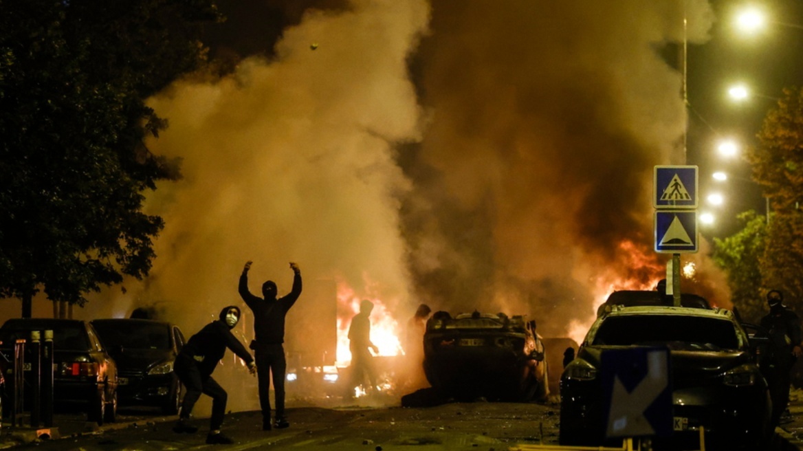 Γαλλία: Ταραχές για δεύτερη συναπτή νύχτα μετά τον θάνατο εφήβου από σφαίρα αστυνομικού - Δείτε βίντεο