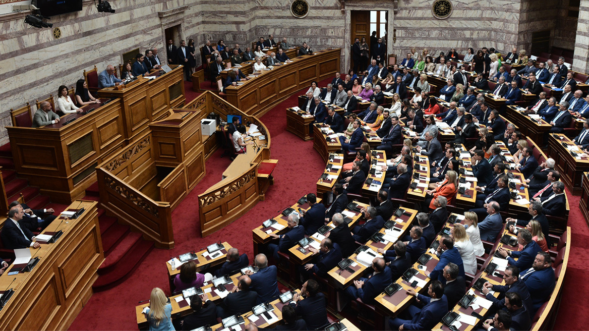 Η Βουλή εκλέγει πρόεδρο τον Κωνσταντίνο Τασούλα - Αντιδράσεις για τη χωροταξία 