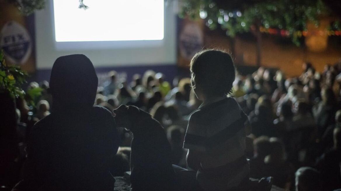 Parthenώn Film Festival: Όταν μια παρέα παιδικών φίλων αποφάσισε να ζωντανέψει τον τόπο της μέσω του σινεμά