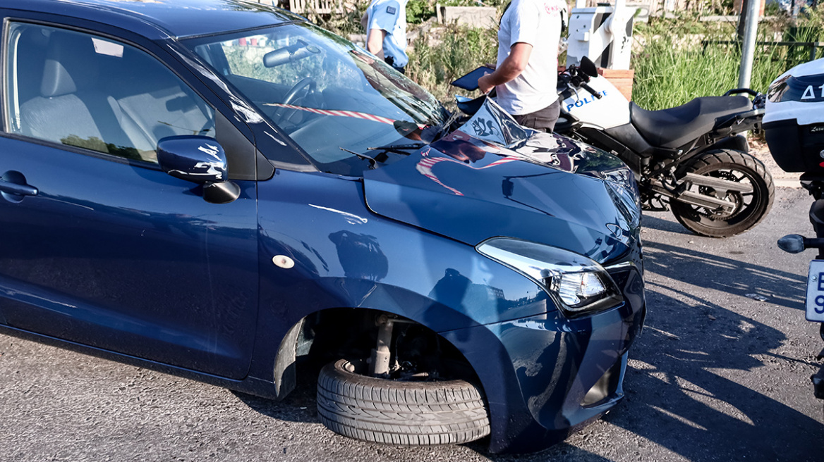 Σύγκρουση τρένου με αυτοκίνητο στην Ιερά Οδό