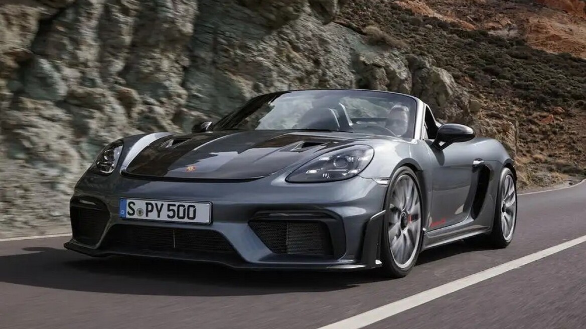 Η κορυφαία Porsche 718 Spyder GT4 RS