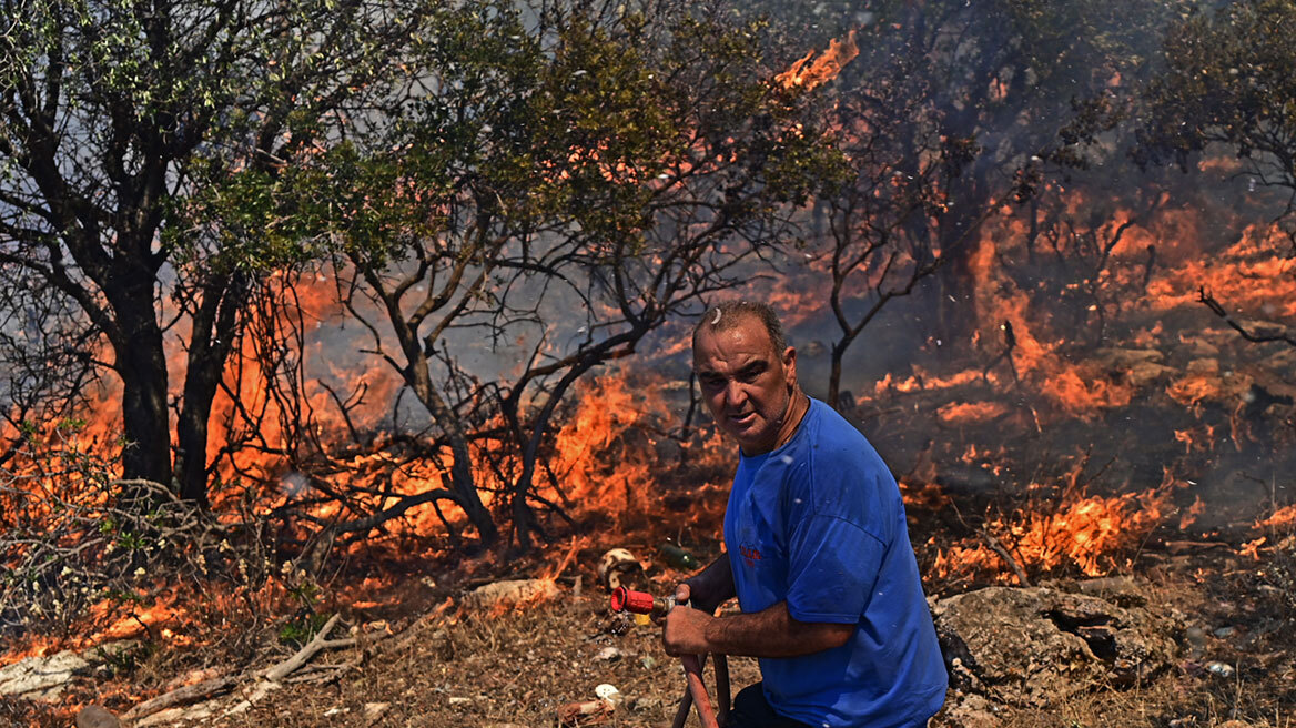 Καιρός: Πολύ υψηλός κίνδυνος για πυρκαγιά σε πέντε περιοχές αύριο