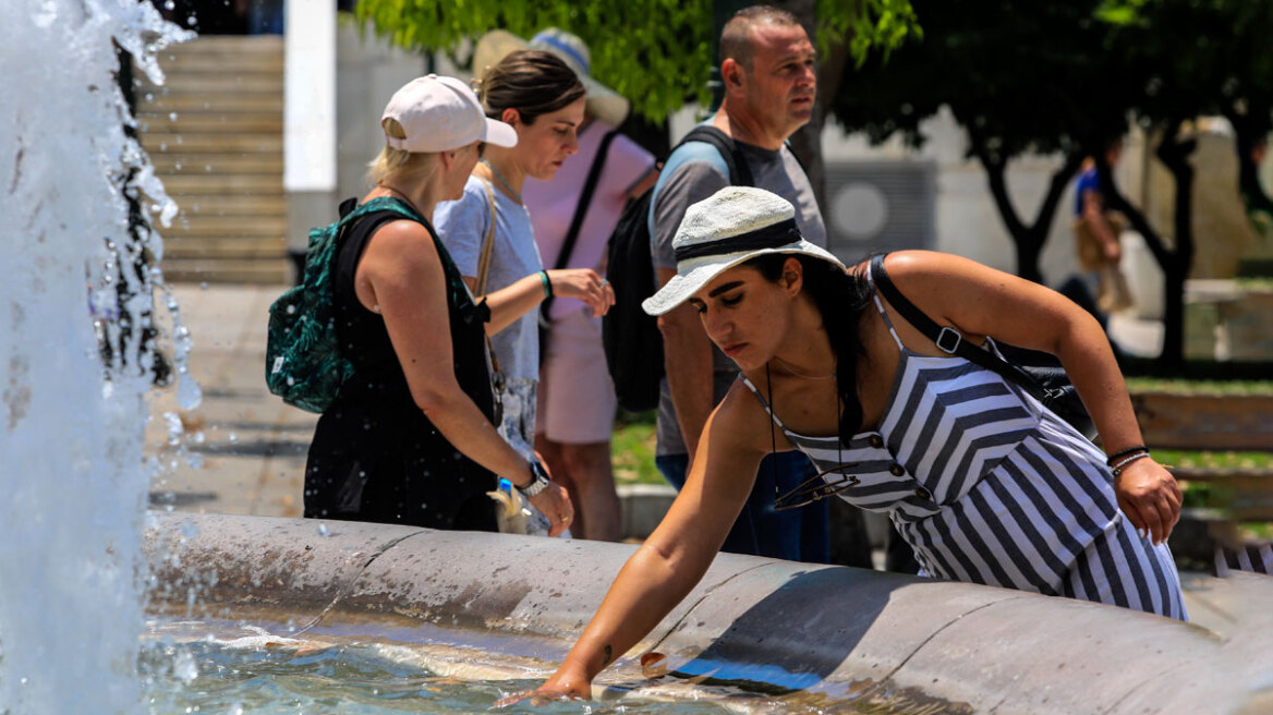 Καύσωνας: Μέχρι και 45°C θα φτάσει η θερμοκρασία στο νέο κύμα - Το νέο δελτίο της ΕΜΥ