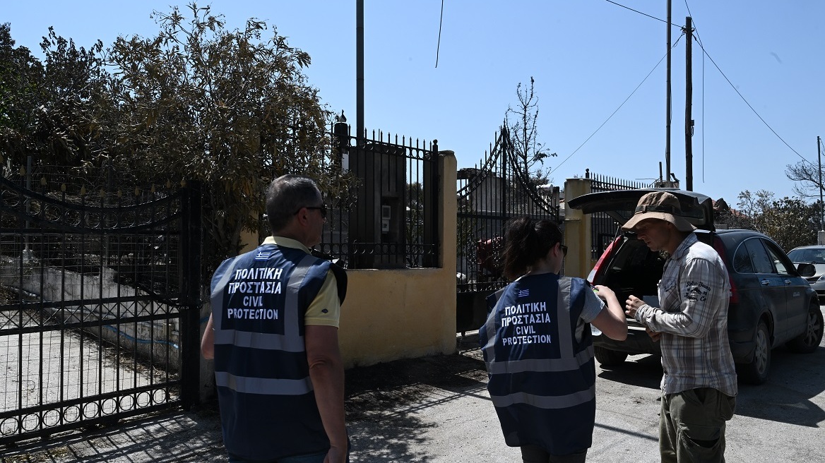 Φωτιές: Προχωρά η καταγραφή των ζημιών σε Μάνδρα, Λουτράκι και Μέγαρα