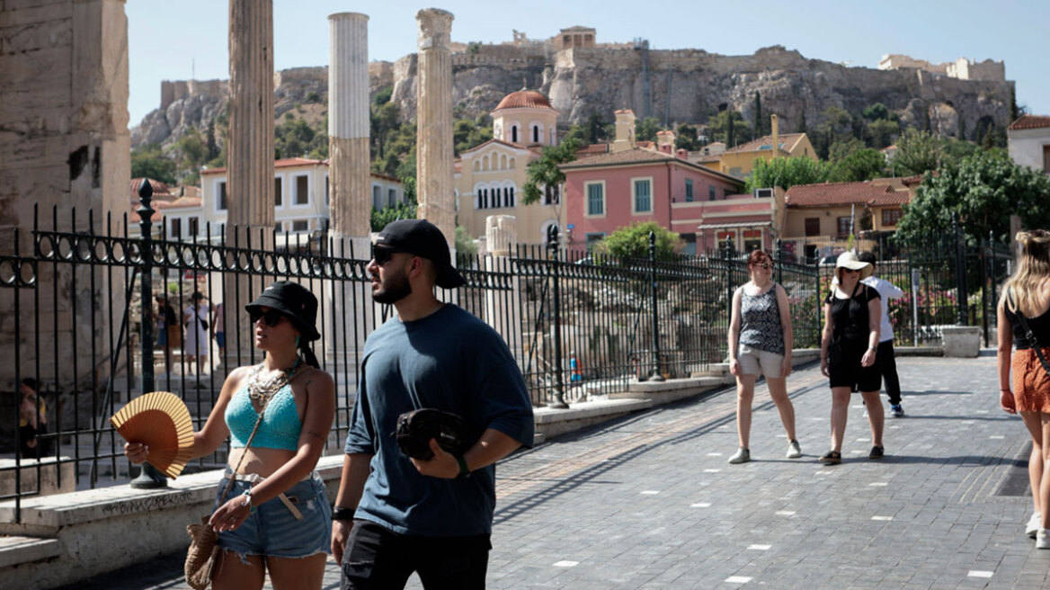 Καιρός - Η ανάλυση Καλλιάνου για τον καύσωνα: Το παράδοξο με τη θαλάσσια αύρα και τις θερμοκρασίες αύριο στην Αττική