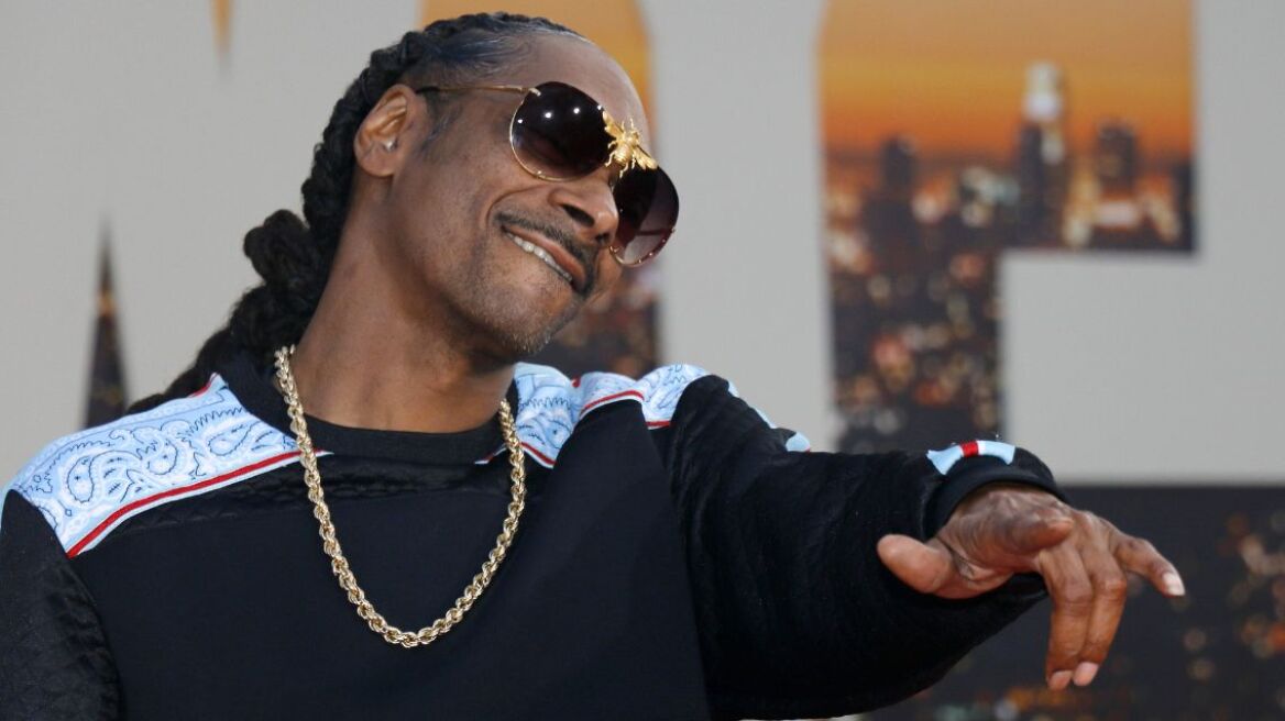 Snoop Dogg: Δώρισε 10.000 δολάρια για να βοηθήσει μία 93χρονη να σώσει το σπίτι της 