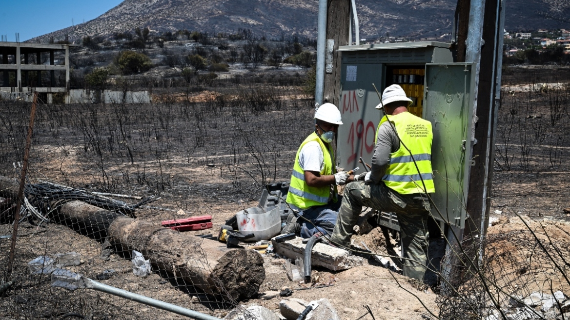 Φωτιές: Πρώτη έκτακτη επιχορήγηση 300.000 ευρώ στον Δήμο Σαρωνικού