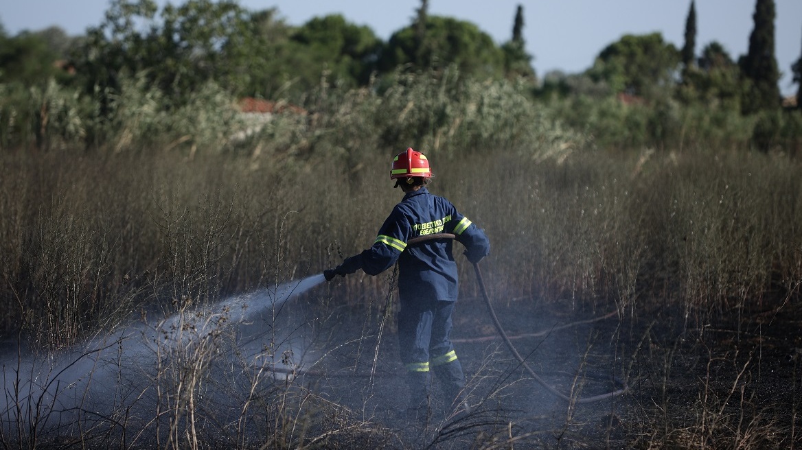 Φωτιές: Πολύ υψηλός κίνδυνος πυρκαγιάς για πέντε περιφέρειες το Σάββατο - Δείτε τον χάρτη