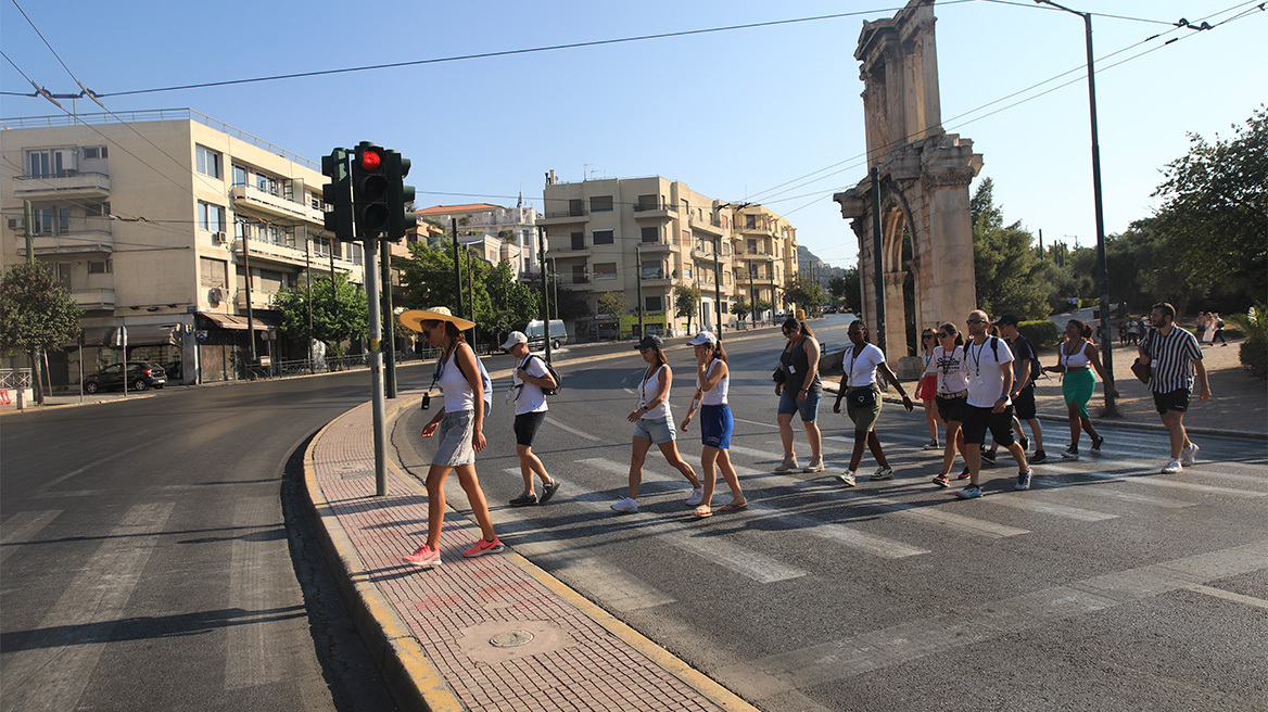 Επίδομα αδείας: Πότε καταβάλλεται - Πώς μπορείς να το υπολογίσεις