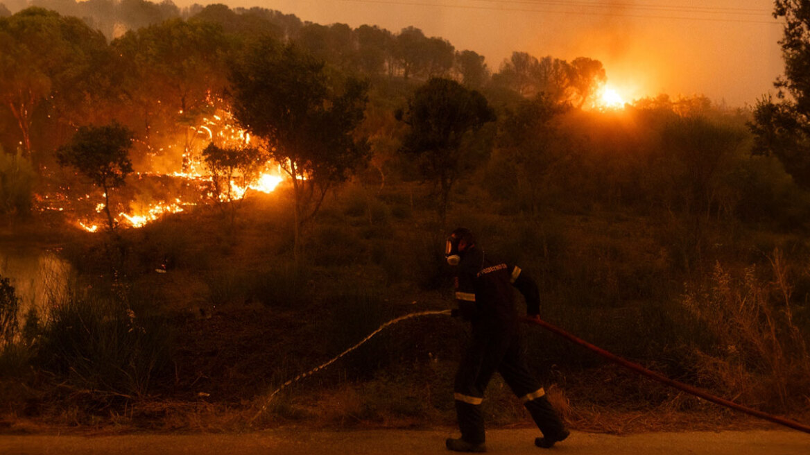 Φωτιά στην Αλεξανδρούπολη: Νέο μήνυμα του 112 για εκκένωση δύο περιοχών