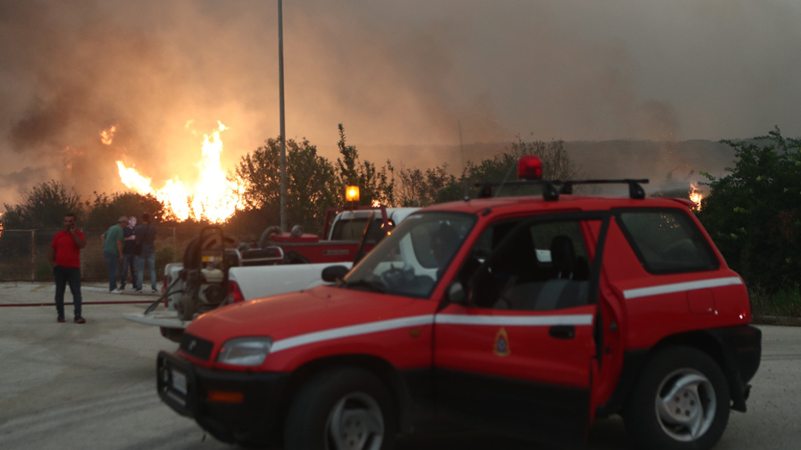 Φωτιές: Νέα μηνύματα 112 σε Έβρο και Ροδόπη - Μάχη με τις αναζωπυρώσεις