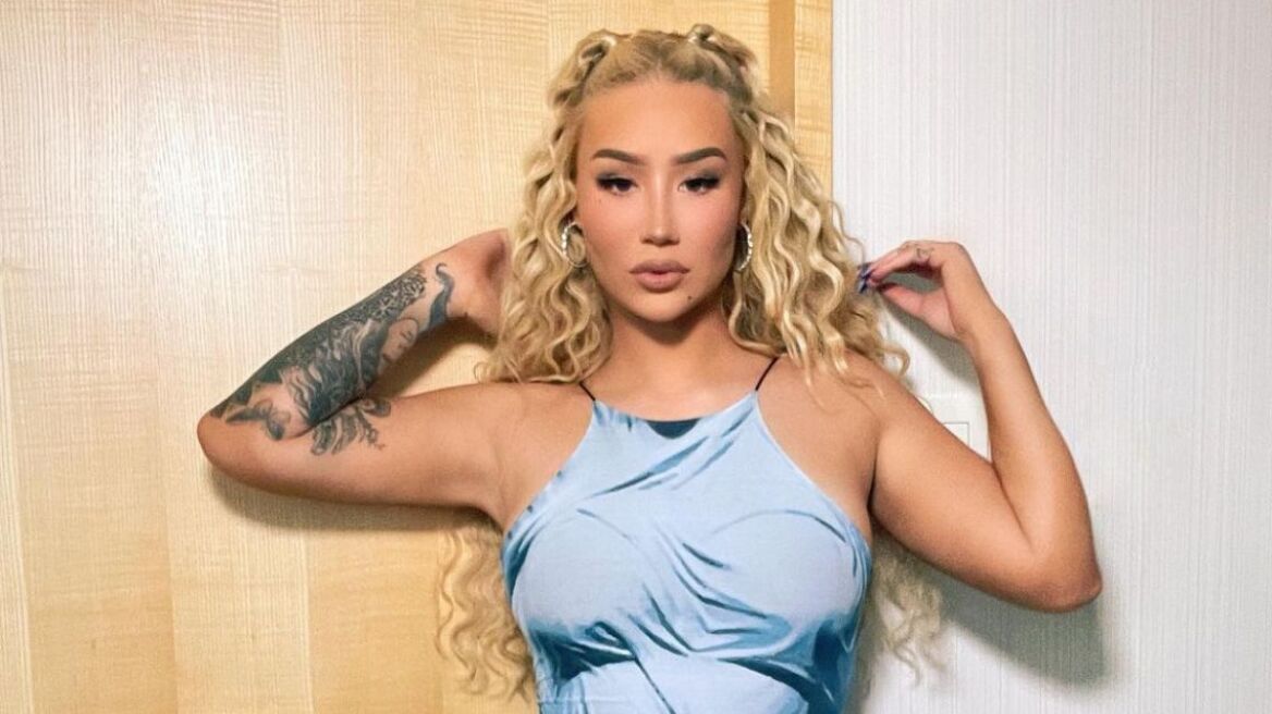 Iggy Azalea: Οι Αρχές διέκοψαν την εμφάνισή της στη Σαουδική Αραβία γιατί... σκίστηκε το παντελόνι της