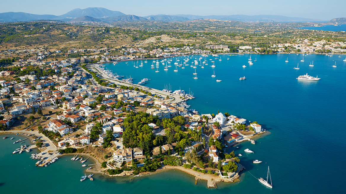 Πόρτο Χέλι: Φωτιά σε ιστιοφόρο σκάφος - Καλά στην υγεία τους οι επτά επιβαίνοντες