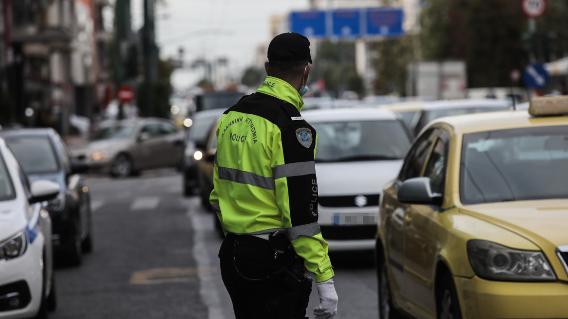 Οικονόμου: Οι 6 παραβάσεις του ΚΟΚ που θα οδηγούν σε αφαίρεση άδειας κυκλοφορίας και διπλώματος