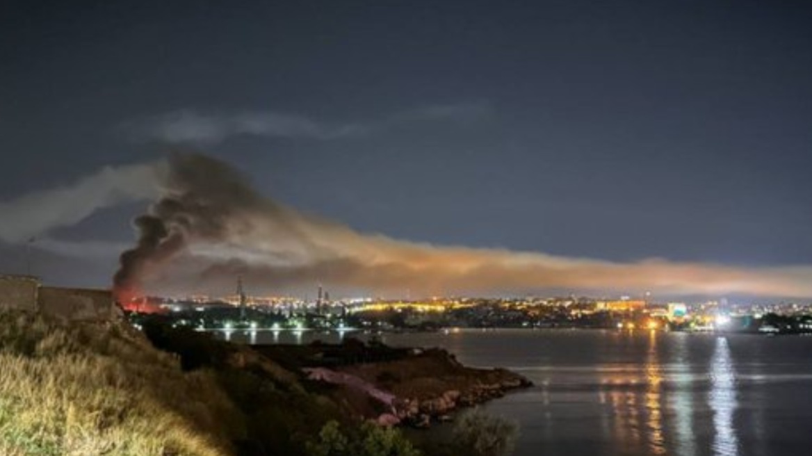 Η Ρωσία λέει πως η Ουκρανία εξαπέλυσε πυραυλική επίθεση στη Σεβαστούπολη της Κριμαίας - Δείτε βίντεο