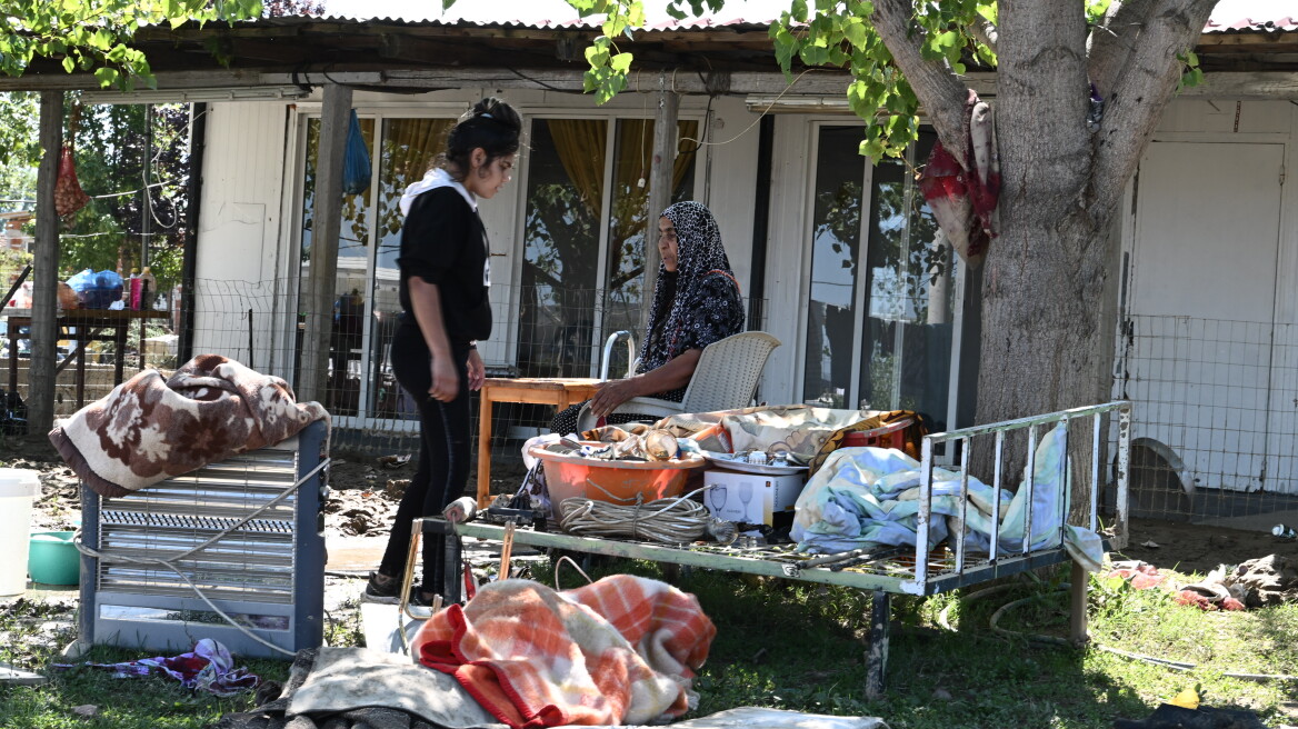 Λάρισα: Συνελήφθη για κλοπή σε επιχείρηση που επλήγη από την κακοκαιρία «Daniel»