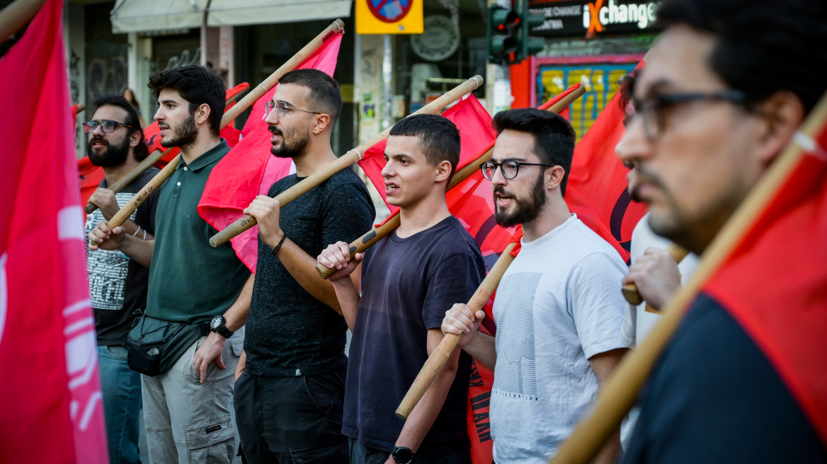 Πανελλαδική απεργία ΑΔΕΔΥ - Εργασιακό νομοσχέδιο: Ποιοι απεργούν την Πέμπτη - Οι συγκεντρώσεις, τι ισχύει με τα μέσα μεταφοράς 