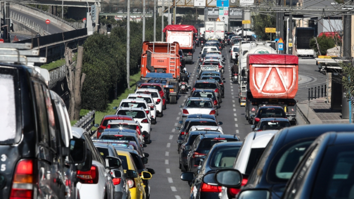 Κίνηση: Προβλήματα από νωρίς στους δρόμους, λόγω γενικής απεργίας