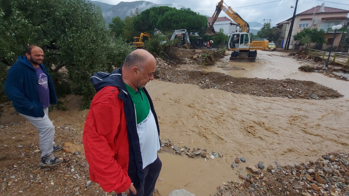 Αχιλλέας Μπέος: Απαντά στο βίντεο με τον ξυλοδαρμό πολίτη - «Αυτά συμβαίνουν όταν έχεις να κοιμηθείς ένα μήνα»