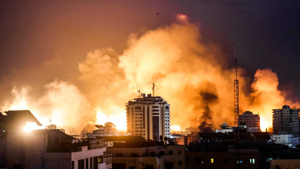 Πόλεμος στο Ισραήλ - Live update: Πάνω από 900 νεκροί Ισραηλινοί και 700 Παλαιστίνιοι - Όλες οι εξελίξεις