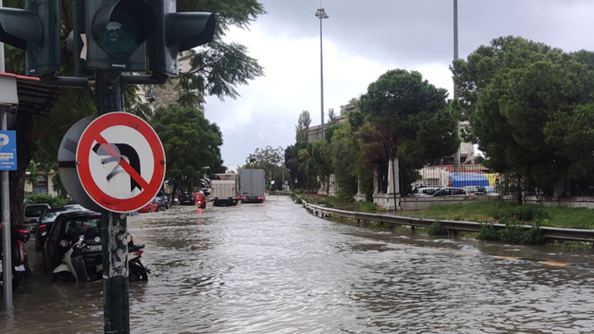 Καιρός: Πλημμύρες στην Πάτρα, έκλεισαν παλαιά και νέα εθνική οδός - Πώς θα εξελιχθεί η κακοκαιρία 