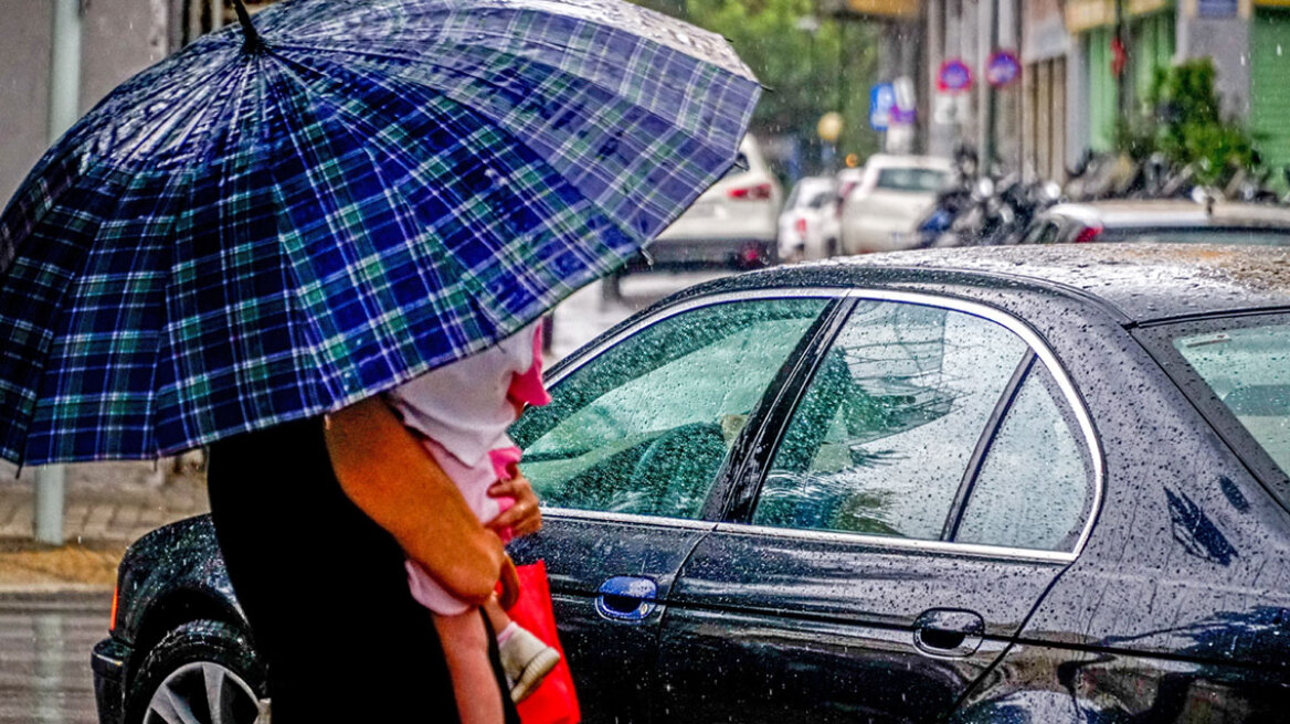 Καιρός: Από τα βορειοδυτικά ξεκινά η κακοκαιρία - Δείτε σε χάρτες ποιες περιοχές θα χτυπήσει μέχρι το βράδυ του Σαββάτου