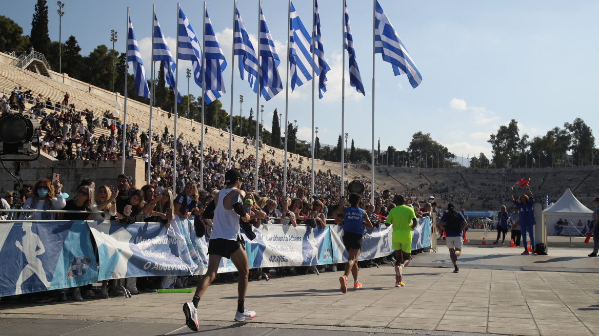 Κυκλοφοριακές ρυθμίσεις λόγω λαμπαδηδρομίας για τον Μαραθώνιο της Αθήνας το Σάββατο - Ποιοι δρόμοι κλείνουν