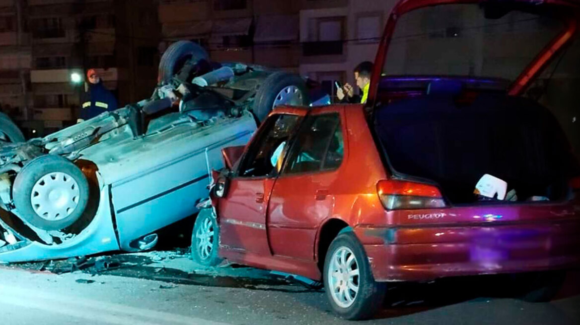 Θεσσαλονίκη: Ένας 24χρονος νεκρός και δύο 23χρονοι δίδυμοι σοβαρά τραυματίες σε τροχαίο