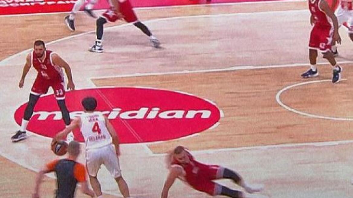 Euroleague:  Απίστευτος Τεόντοσιτς, έκανε... χαζό τον Τονούτ και πέτυχε ανενόχλητος τρίποντο - Βίντεο 