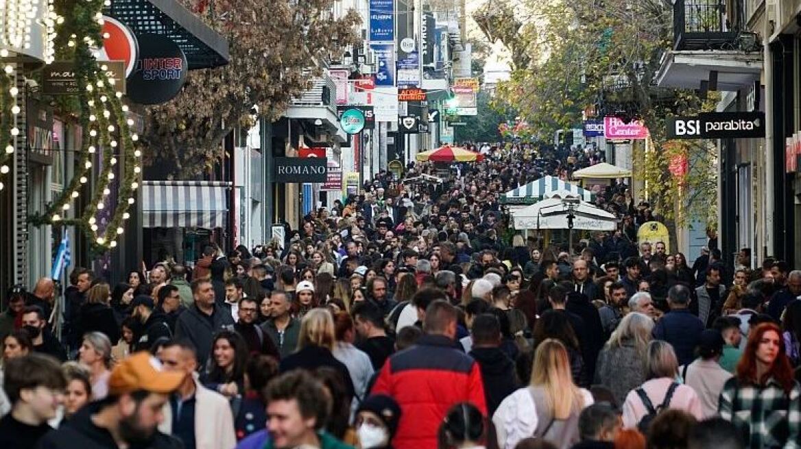 Εορταστικό ωράριο: Αρχίζει από αύριο – Ποιες Κυριακές θα είναι τα καταστήματα ανοιχτά