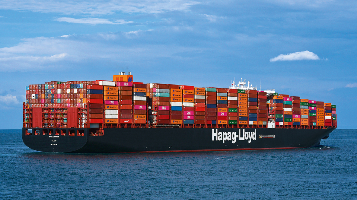 Μετά τη Maersk και η γερμανική Hapag-Lloyd αναστέλλει όλες τις διελεύσεις πλοίων της στην Ερυθρά Θάλασσα