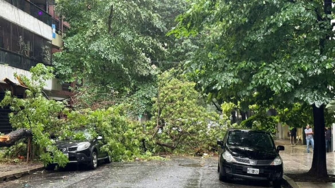 Σφοδρή καταιγίδα πλήττει Αργεντινή και Ουρουγουάη - Τουλάχιστον 16 νεκροί