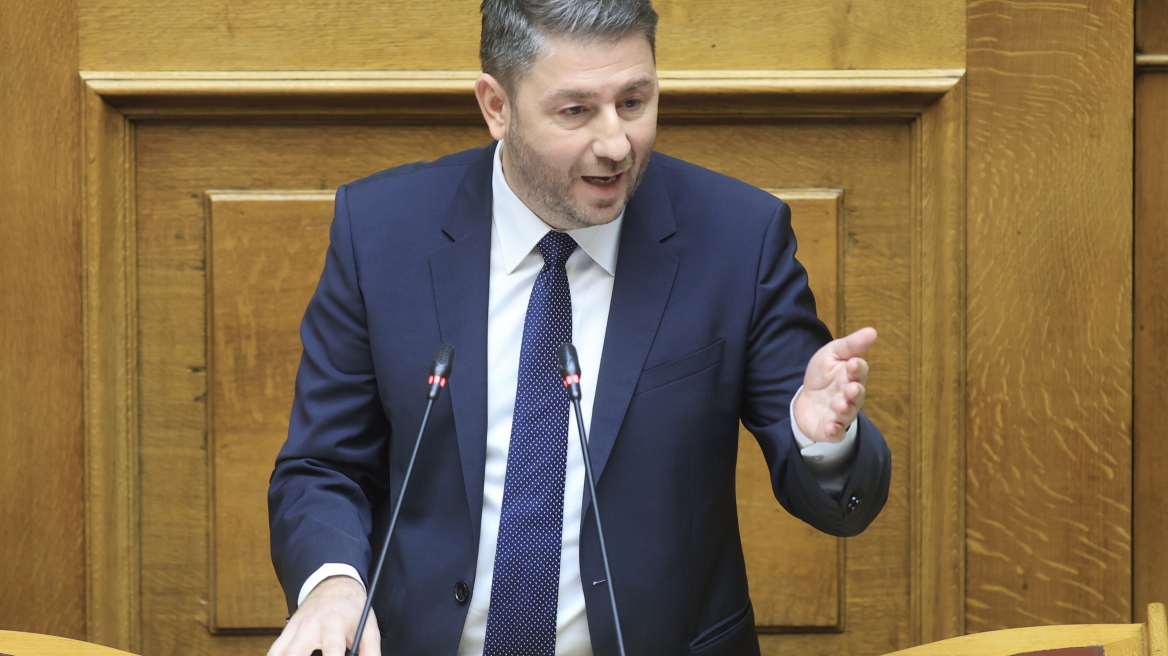 Ανδρουλάκης: Αποσύρετε την τροπολογία για την «Ανάπλαση Αθήνας ΑΕ»