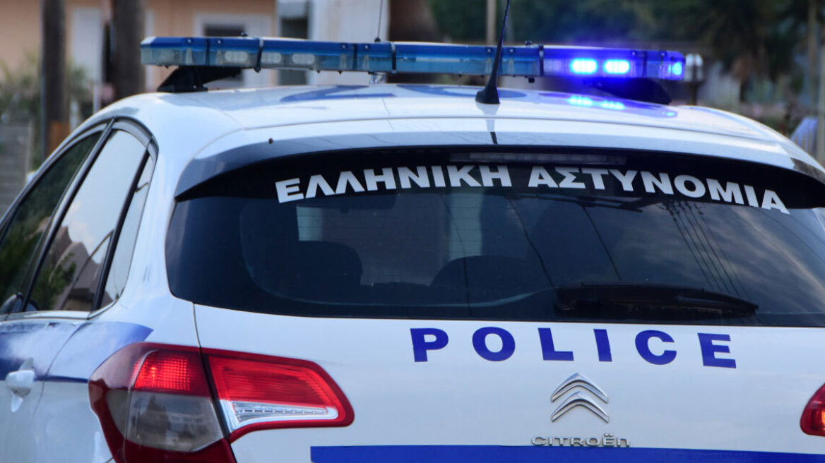 Αθήνα: Χειροπέδες σε 75χρονο που κινούνταν αντίθετα στη Λεωφόρο Βασιλίσσης