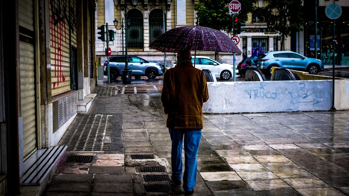 Καιρός - Κολυδάς: Με βροχές θα κάνει ποδαρικό το 2024 - Από πότε αλλάζει το σκηνικό, πόσες ημέρες θα διαρκέσει