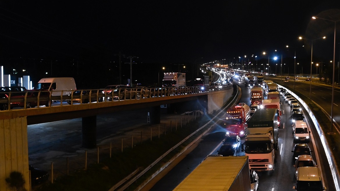 Επιστρέφουν οι εκδρομείς των Χριστουγέννων - Αυξημένη κίνηση στην κάθοδο του Κηφισού